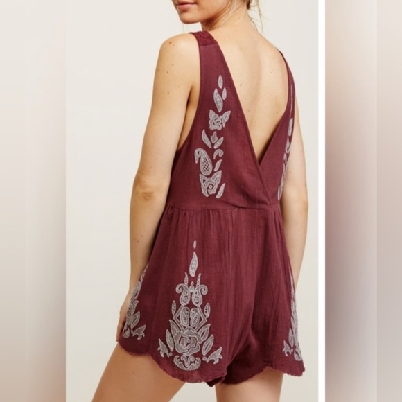 FREE PEOPLE Intimately Songbird Embroidered Romper Gauze  Women's XS - Picture 2 of 8